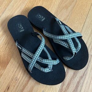Teva Strappy Sandals Black and Light Blue Brown Plaid Size 7